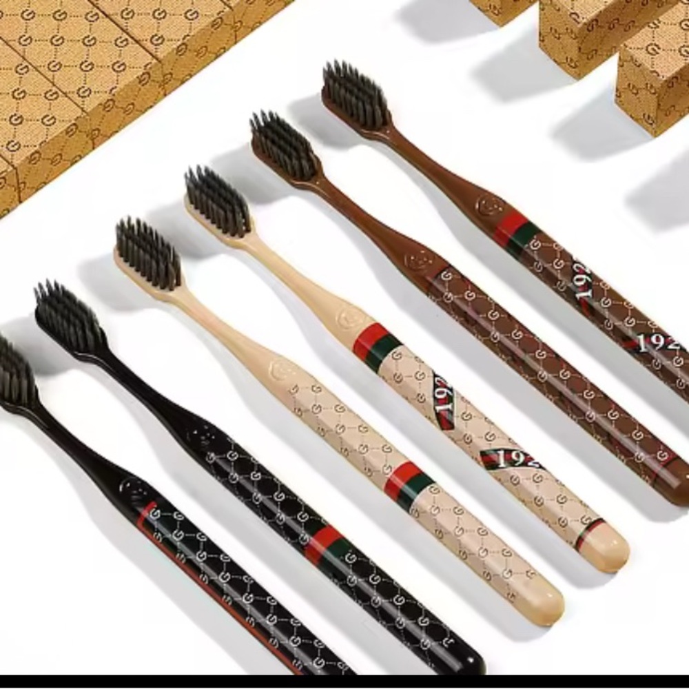 Fashion winner choice Toothbrush New in box you get one beige, black Or Brown - Picture 5 of 13
